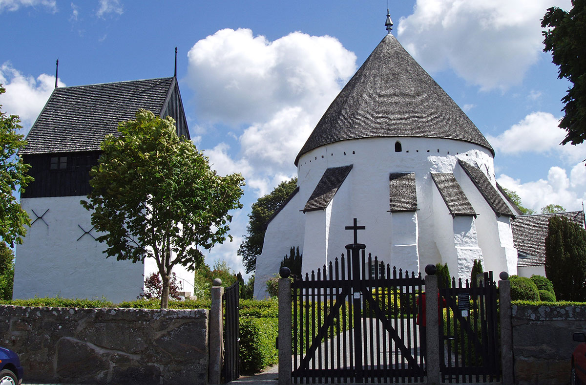 Østerlars rundkirke